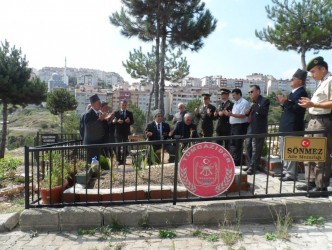 GAZİ MEZARLARINI ZİYARET ETTİLER