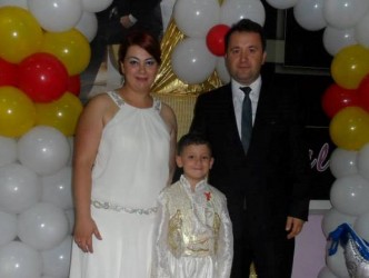 MİNİK TOPRAK ERKEKLİĞE İLK ADIMINI ATTI