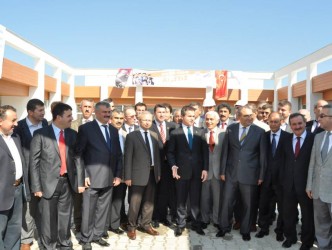 BAKAN KILIÇ, YURT İNŞAATINI İNCELEDİ