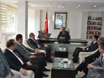 ZONGULDAK VALİSİ ALAPLI BELEDİYESİNİ ZİYARET ETTİ