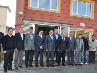 VALİ’DEN ALAPLI’DAKİ ODA VE KURULUŞLARA ZİYARET