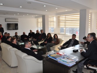 AK PARTİ YÖNETİM KURULU BELEDİYE BAŞKANINI ZİYARET ETTİ