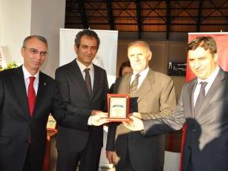 ALAPLI MYO’NDAN PLAKET