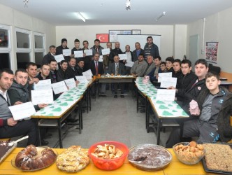 ARICILAR, SERTİFİKALARINI ALDILAR