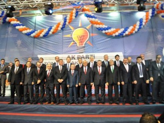 AK PARTİ BELEDİYE BAŞKAN ADAYLARINI TANITTI
