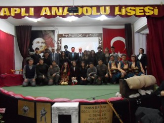 ANADOLU LİSESİNDEN MUHTEŞEM ANMA TÖRENİ