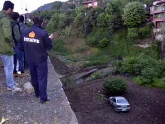 ÖLÜCE MEVKİİNDE KAZA 4 YARALI