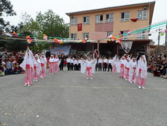 23 Nisan ŞENLİK HAVASINDA KUTLANDI
