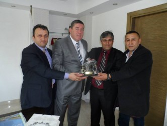 AMELE BİRLİĞİ BELEDİYE BAŞKANINI ZİYARET ETTİ