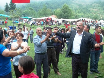 GÜMELİ’DE BAL GİBİ FESTİVAL