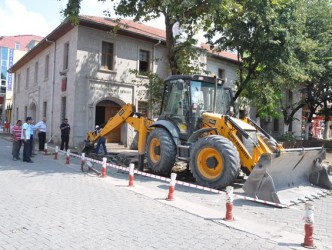 Cami çevresi yeniden düzenleniyor
