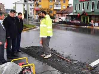 ÜÇLER PETROL KAVŞAĞINDA SİNYALİZASYON ÇALIŞMASI BAŞLADI