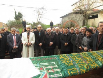 BELEDİYE BAŞKANININ ANNESİ VEFAT ETTİ