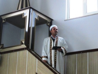 BU İMAM YENİLİKÇİ İMAM