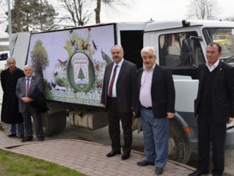 BELEDİYENİN İLK KEZ ÇÖP KAMYONU OLDU