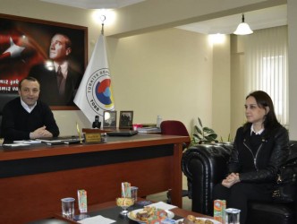 AK PARTİLİ KADINLAR TSO BAŞKANINI ZİYARET ETTİ