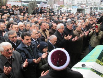 “EĞİTİM DEDE” EBEDİYETE UĞURLANDI