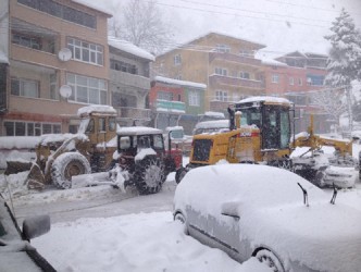 GÜMELİ’DE YOĞUN KAR YAĞIŞI DEVAM EDİYOR