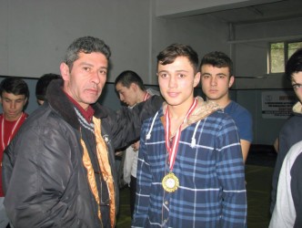 ANADOLU LİSESİ ÖĞRENCİSİ İL BİRİNCİSİ OLDU