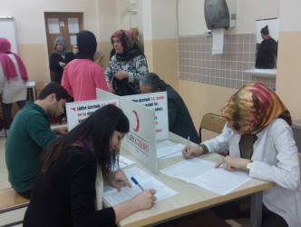 ALAPLI ÇOK PROGRAMLI LİSEDE KAN BAĞIŞI
