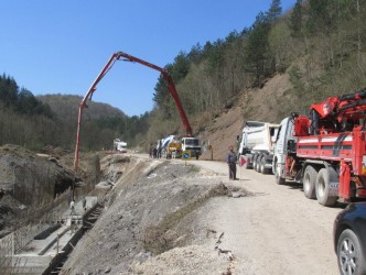 YIĞILCA ALAPLI YOLUNDA YAPIM ÇALIŞMALARI SON SÜRAT