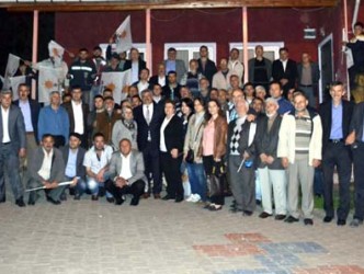 HER GİTTİĞİ KÖYDE BÜYÜK COŞKUYLA KARŞILANIYOR