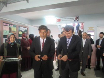 ORTA OKULLARDAN BİLİM FUARI SERGİLERİ