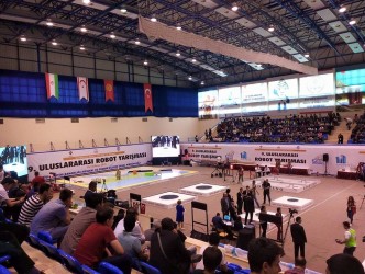 ROBOT YARIŞMASINDA 5.OLDULAR