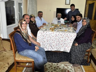 ÇATUROĞLU BABA OCAĞINDA İFTAR AÇTI