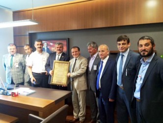 ÇATUROĞLU’NA MECLİSTE ZİYARETÇİ AKINI 