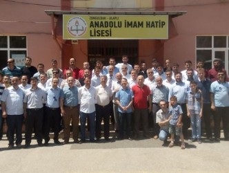ALİMDER ÜYELERİ KAHVALTIDA BULUŞTU