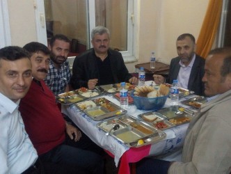 MOLLABEY KÖYÜNDE SAHUR YEMEĞİ