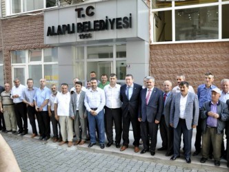 BİR GÜNDE 15 ZİYARETTE BULUNDU