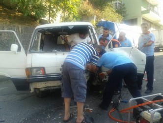 ALAPLI’DA KAZA 2 KİŞİ YARALI