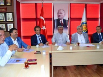 ÜNİVERSİTE KAMPÜSÜ İÇİN TOPLANDILAR