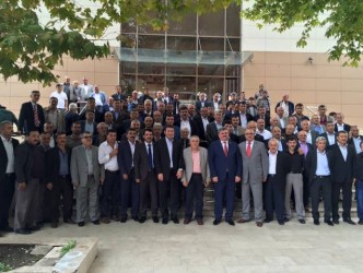 AK PARTİ’DEN BULUŞTURAN KAHVALTI
