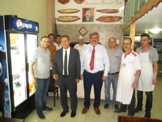 ÇATUROĞLU VE  UYSAL’DAN ESNAF ZİYARETİ