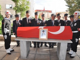 EN YAŞLI KORE GAZİSİNE SON GÖREV