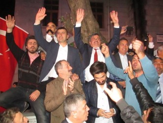 BİZE KİMSE DİZ ÇÖKTÜREMEYECEK