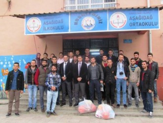 İLKOKUL ÖĞRENCİLERİNE KIRTASİYE YARDIMI
