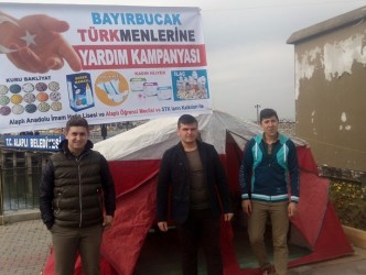 İMAM HATİP ÖĞRENCİLERİ YARDIM ÇADIRI KURDU