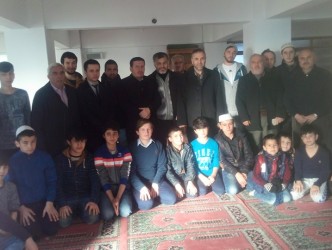 ŞEHİTLER İÇİN SABAH NAMAZINDA DUA YAPILDI
