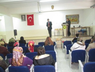 ALAPLI’DA ÖĞRETMENLERE İŞ SAĞLIĞI VE İŞ GÜVENLİĞİ SEMİNERİ