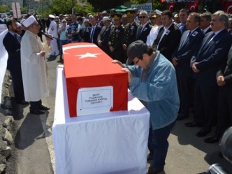 ŞEHİDİMİZ EREĞLİ’DE TOPRAĞA VERİLDİ