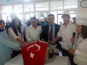 AŞÇILIK KURSUNU BİTİRDİLER YEMİN ETTİLER