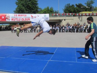 GENÇLİK VE SPOR BAYRAMI KUTLANDI