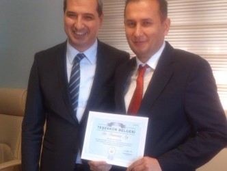 DR.DURMUŞ AY YILIN DOKTORU SEÇİLDİ