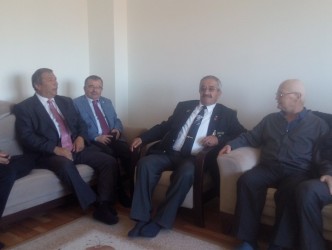 GAZİLER  HASTA GAZİYİ EVİNDE ZİYARET ETTİ