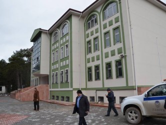 MÜTEAHHİDİN YAPMADIKLARINI BELEDİYE YAPACAK