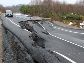 ZONGULDAK EREĞLİ YOLU ÇÖKTÜ